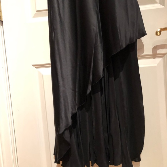 Silk gown - Picture 5 of 9